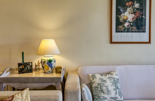 Navata Maison | Holiday Home "Marta" with Shared Pool & Wi-Fi