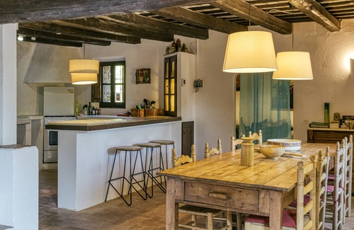 Calonge Maison | Maison de vacances "Masia Rustica Costa Brava" avec vue sur la montagne, piscine privée et Wi-Fi