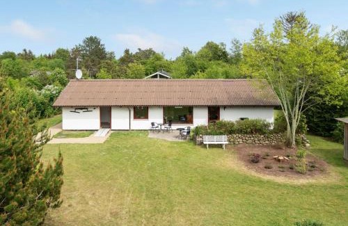 Kaldred Maison | Holiday Home Merita - 1-1km from the sea by Interhome