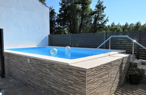 Foli Maison | Holiday Home Milka 1 by Interhome