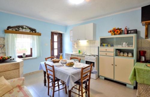 Foli Maison | Holiday Home Milka 2 by Interhome