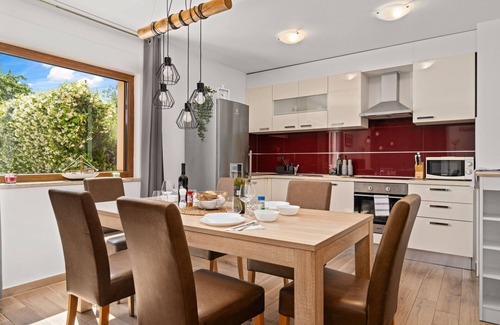 Zbandaj Maison | Holiday Home Mlačić Three Bedroom Holiday HomePool