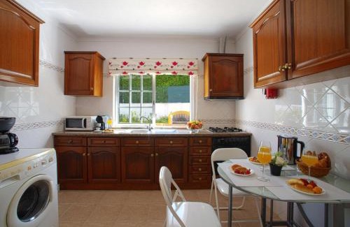 Cerro Grande Maison | Holiday Home Monte Novo by Interhome