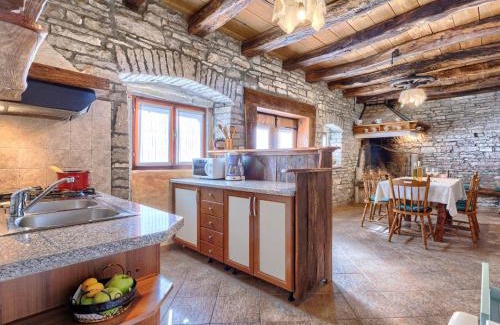 Heki Maison | Holiday Home Narcis by Interhome