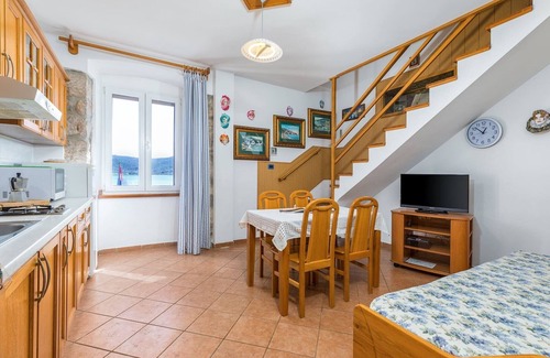 Cres Appartement | Appartement dans la ville pittoresque de Cres