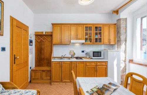 Cres Appartement | Holiday Home near Beach in Croatia