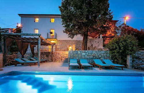Zagore Villa | Villa Eugenia avec piscine