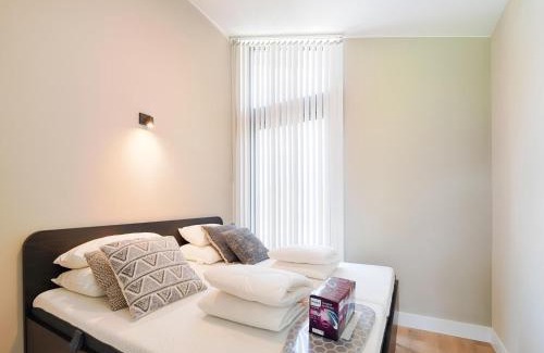 Leiderdorp Maison | Holiday Home near Kaag Lakes and Leiden Canals