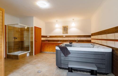 Balatonfenyves Maison | Holiday Home Nimrod by Interhome