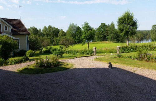 Osterbymo Maison | Holiday home on Lake Östra Lägern with private rowing boat
