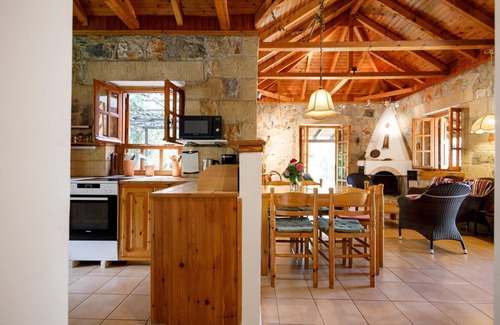 Lefktron Maison | Holiday home only 300m from Stoupa beach, beautiful garden, Peloponnese
