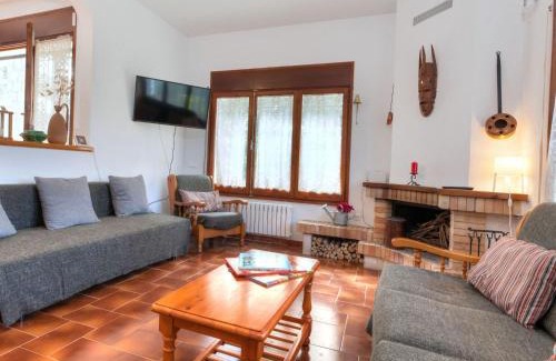 Puigventos Maison | Holiday Home Paradis by Interhome