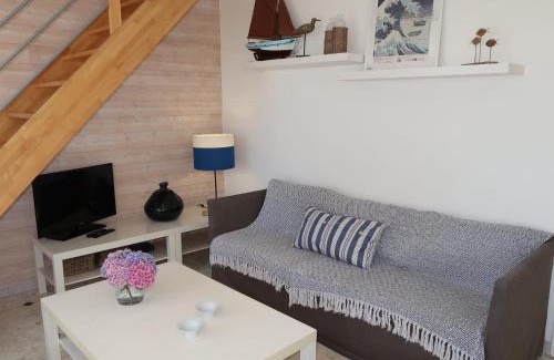 Plozevet Maison | Holiday Home Partie de pêche by Interhome