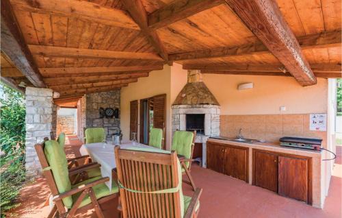 Peresiji Maison | Holiday Home Peresiji I
