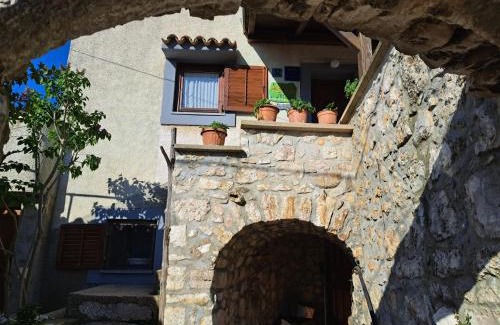 Cres Maison | Holiday Home Pernat