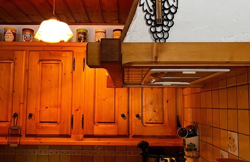 Thorame-Basse Maison | Holiday Home 'Petit Chalet' with Mountain View, Private Terrace and Private Garden