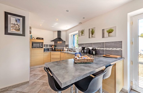 Taule Maison | Holiday Home 'Petite Maison' with Private Terrace and Shared Garden