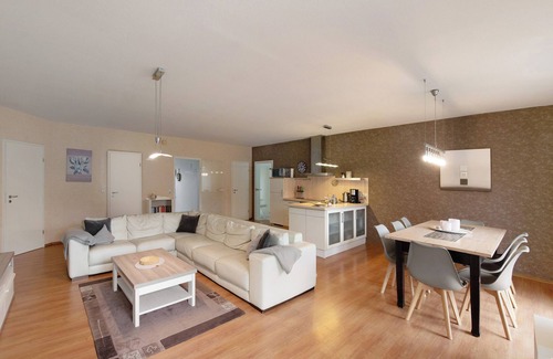 Bastorf Maison | Maison de vacances 'Poolhaus Am Leuchtturm' avec terrasse privée, jardin privé et Wi-Fi