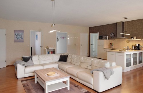 Bastorf Maison | Maison de vacances 'Poolhaus Am Leuchtturm' avec terrasse privée, jardin privé et Wi-Fi
