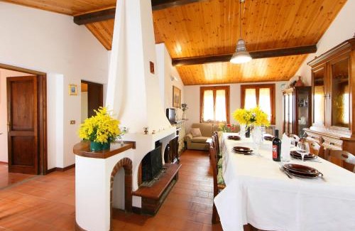 Pieve a Presciano Maison | Holiday Home Posticcia Vecchia by Interhome