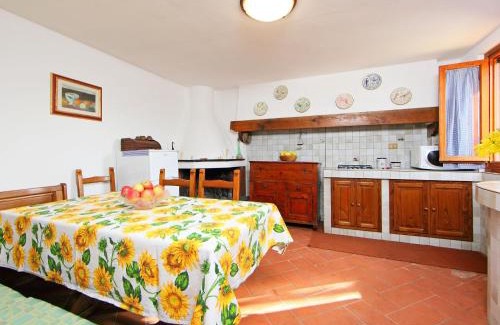Pieve a Presciano Maison | Holiday Home Posticcia Vecchia by Interhome