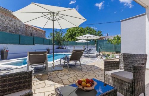 Sajini Maison | Holiday Home Reaa by Interhome