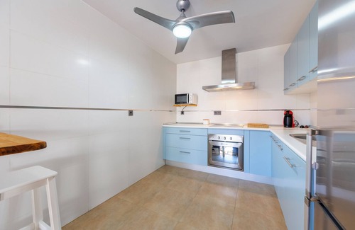 Presillas Bajas Maison | Holiday Home 'Rous' with Sea View, Private Pool and Wi-Fi