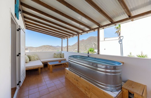 Presillas Bajas Maison | Holiday Home 'Rous' with Sea View, Private Pool and Wi-Fi