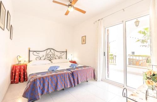 El Roc de Sant Gaieta Maison | Holiday Home Santiago - RDB100 by Interhome