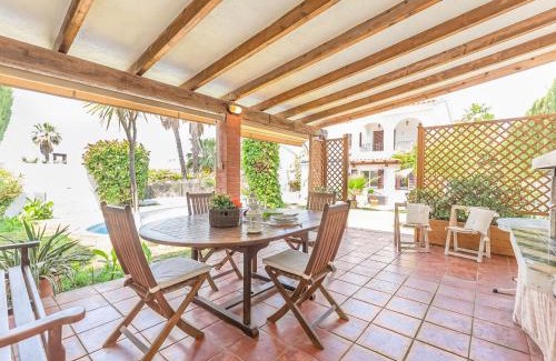 El Roc de Sant Gaieta Maison | Holiday Home Santiago - RDB100 by Interhome