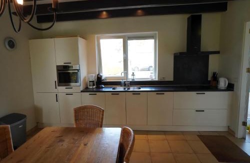Schoonoord Maison | Holiday Home Schoonoord near Kibbelkoele
