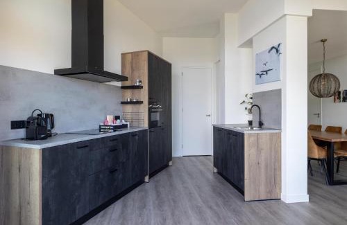 Sint-Annaland Maison | Holiday Home Sint-Annaland near Zeeland Beach