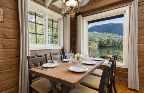 Viksdalen Maison | Holiday Home Strandbu by Interhome