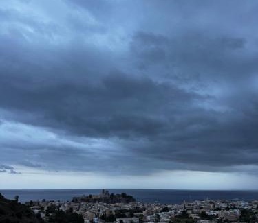 Lipari Historic Centre Appartement | Holiday Home Tarinuzza