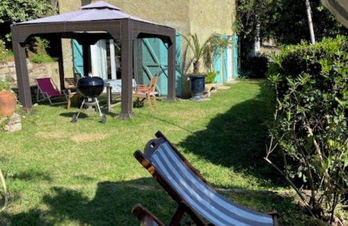 San-Giuliano Maison | Holiday Home 'Terra Rossa' with Private Terrace and Air Conditioning