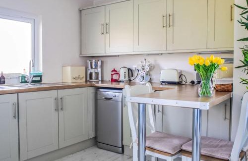 Beinn Orasaigh Maison | Holiday Home The Croft House Portree by Interhome