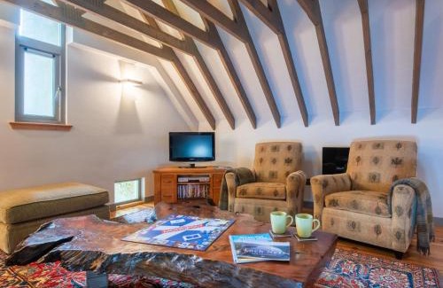 Invermoriston Maison | Holiday Home The Granary by Interhome