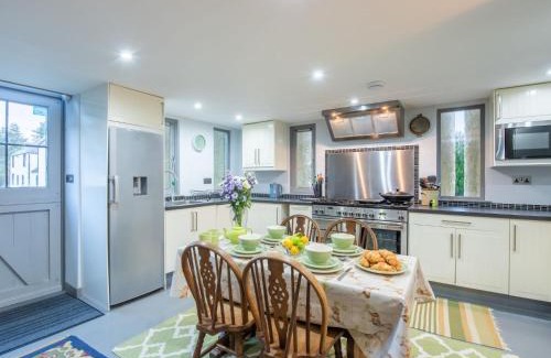 Invermoriston Maison | Holiday Home The Granary by Interhome