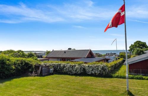 Hejsager Strand Maison | Holiday Home Thrugils - 200m from the sea by Interhome