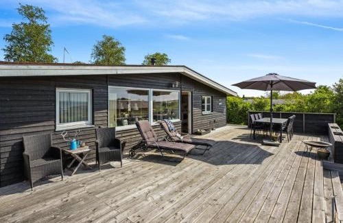 Hejsager Strand Maison | Holiday Home Thrugils - 200m from the sea by Interhome