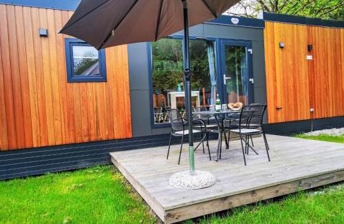 Riedenburg Maison | Holiday Home Tiny Haus Christas Angler-Oase by Interhome