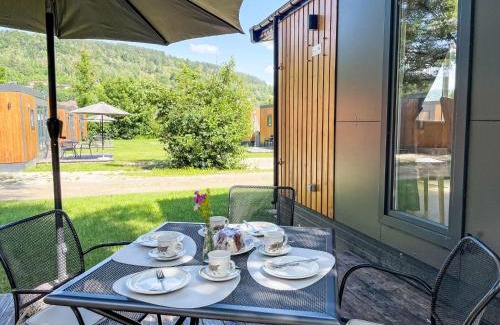 Riedenburg Maison | Holiday Home Tiny Haus Drei Burgen by Interhome