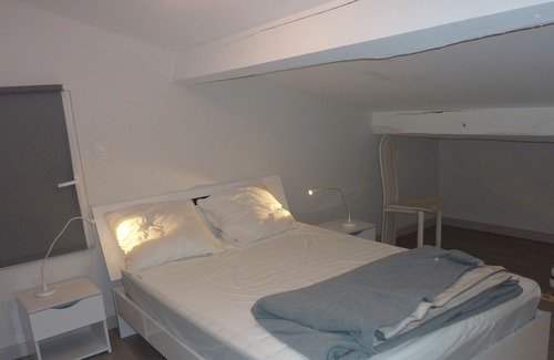 Lherm Maison | Holiday Home 'Toulouse Sud Beauséjour' with Mountain View, Wi-Fi and Air Conditioning