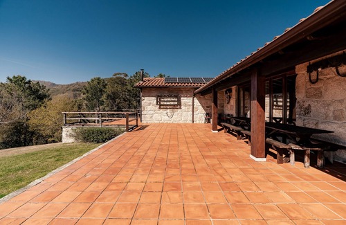 Carvalheira Maison | Maison de vacances 'Turismo Rural No Gerês' avec vue sur la montagne, jardin privé et Wi-Fi