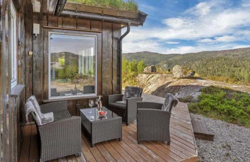 Tjaldal Maison | Holiday Home Utsikten by Interhome