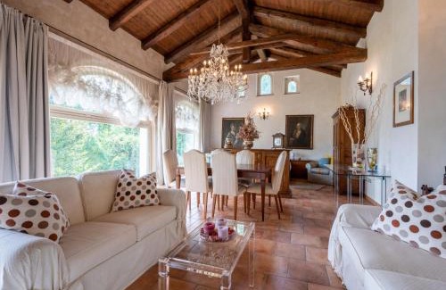 Alliere Maison | Holiday Home Villa Carlotta by Interhome