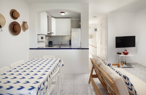 Benajarafe Maison | Holiday Home 'Villa Julia' with Mountain View, Shared Pool and Wi-Fi
