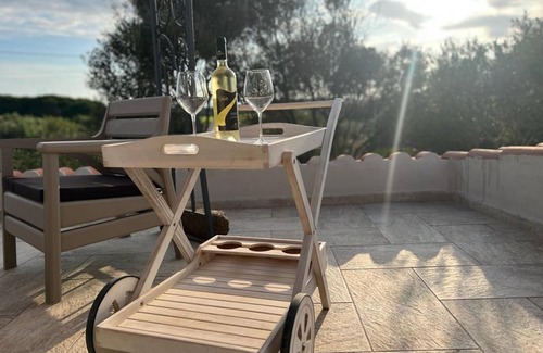 Calasetta Maison | Holiday Home 'Villa Girasole' with Private Pool, Wi-Fi and Air Conditioning