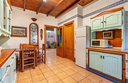 Niguelas Villa | Maison de vacances 'Villa Verde' avec vue sur les montagnes, piscine privée et Wi-Fi