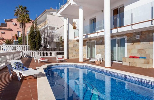 Lloret de Mar Maison | Holiday Home Vuiton